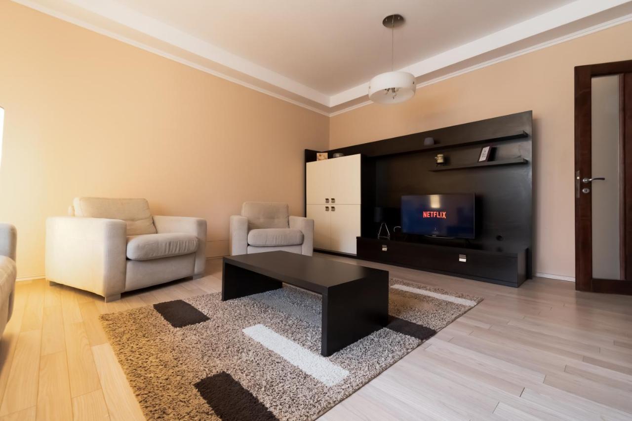 Apartament Db Apt - Comfort And Space In The Heart Of Old Town